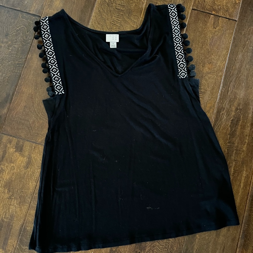 A New Day, Pom sleeved, cotton tank